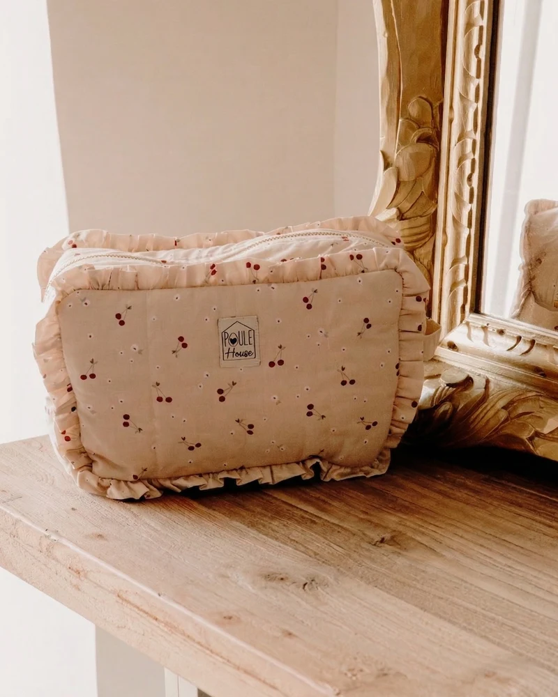 Grande trousse de toilette à froufrou Marylou - cerises